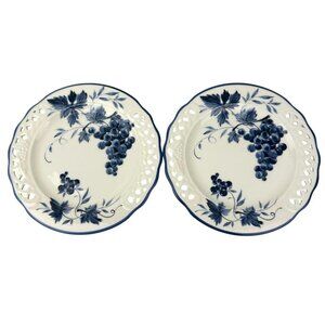 Brunelli Italy Set of 2 Salad Luncheon Plates 8.5" Blue & White Grapes Fruit VTG